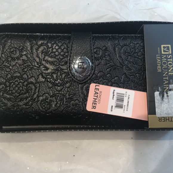Women’s Wallet Bonded Leather, Black, Imprinted, Ornate, Silver Hardware - Picture 4 of 4